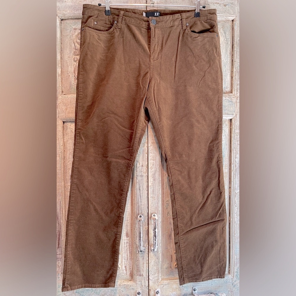 Kut From The Kloth Women's‎ Catherine Corduroy Boyfriend Jean Brown Size 18 NWT